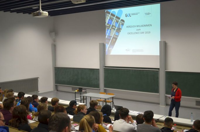 Die GOL begrüßte 70 Schülerinnen und Schüler aus der Region Gießen an der Justus-Liebig-Universität.