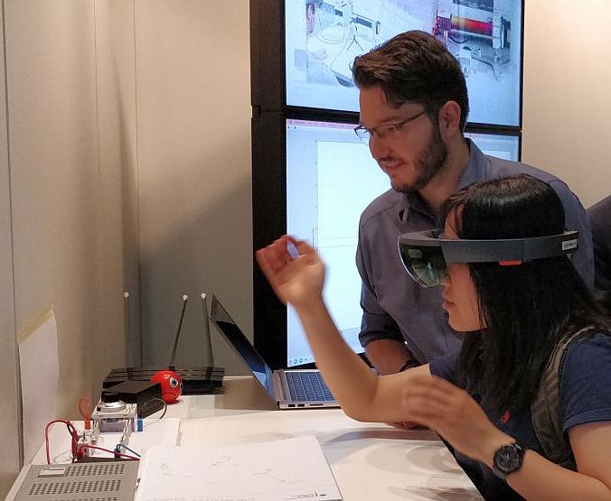 Studierende beim Umgang mit digitalen Medien