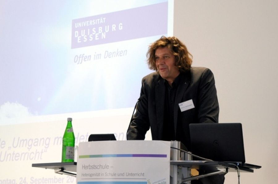 Dr. Günther Wolfswinkler, Projektkoordinator von ProViel im Zentrum für Lehrerbildung der UDE